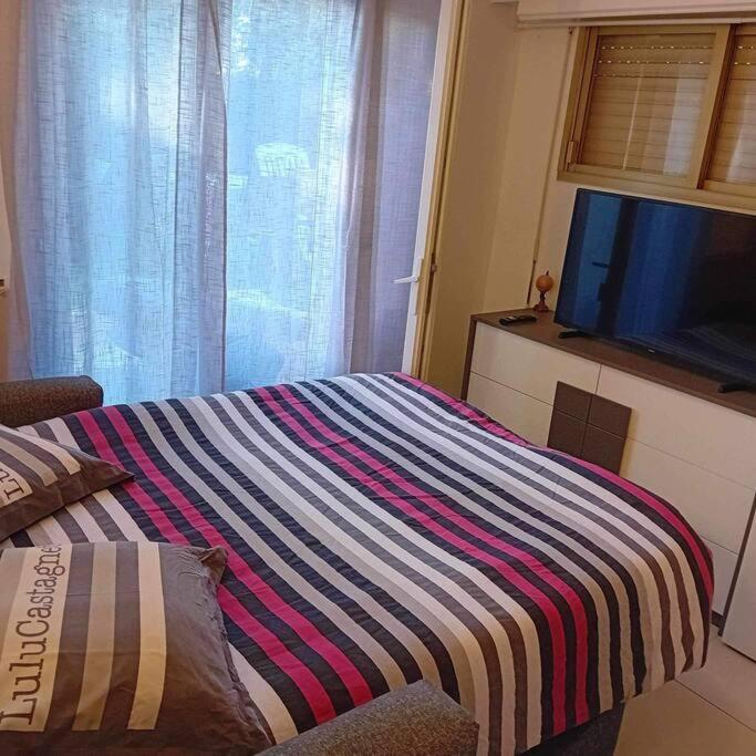 Studio Cosy Terrasse Front Mer Cagnes-sur-Mer Bagian luar foto